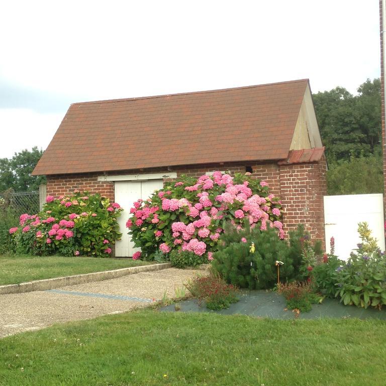 La Maison D'Amis Auneuil ภายนอก รูปภาพ